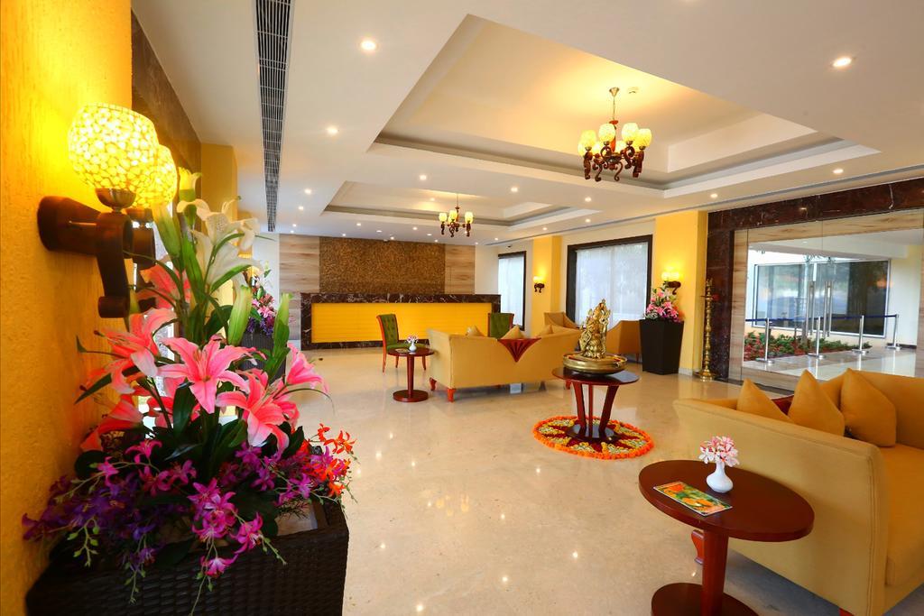 Grand Serenaa Hotel & Resorts, Auroville Exteriör bild