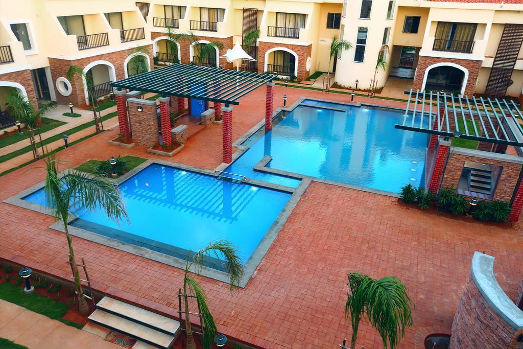 Grand Serenaa Hotel & Resorts, Auroville Exteriör bild