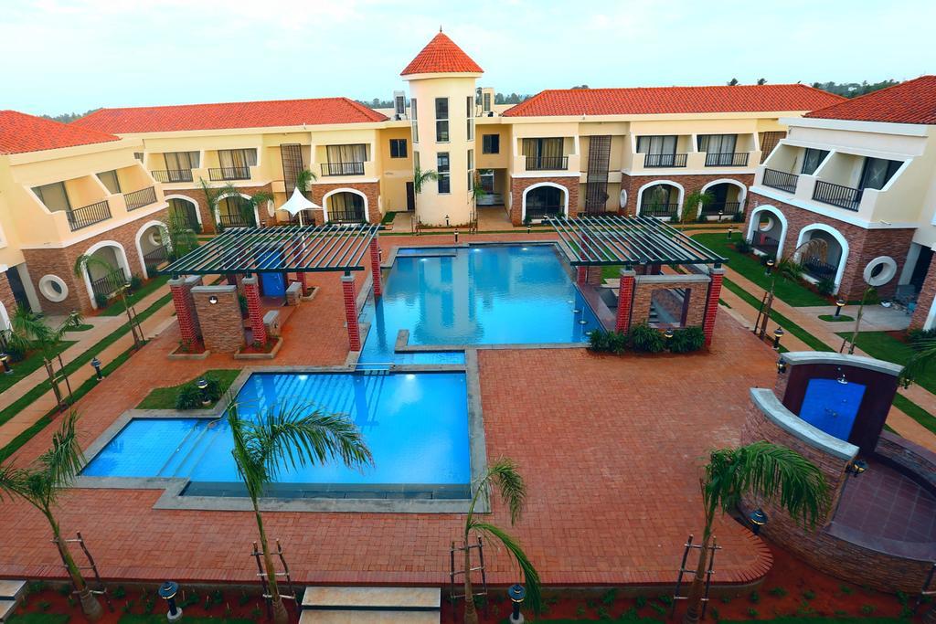 Grand Serenaa Hotel & Resorts, Auroville Exteriör bild