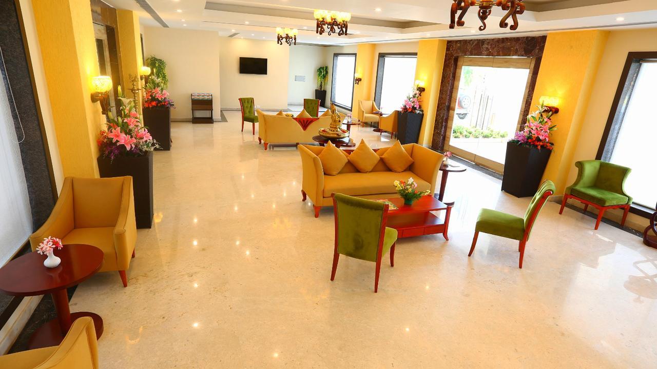 Grand Serenaa Hotel & Resorts, Auroville Exteriör bild