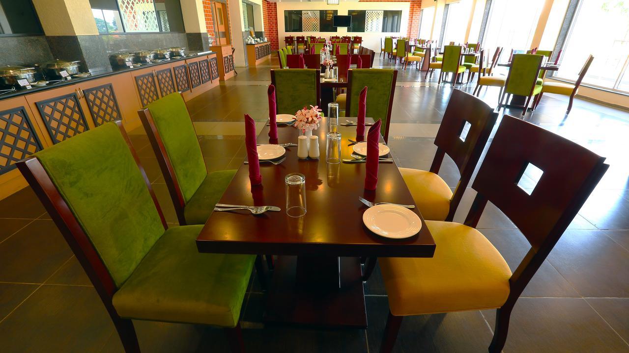 Grand Serenaa Hotel & Resorts, Auroville Exteriör bild