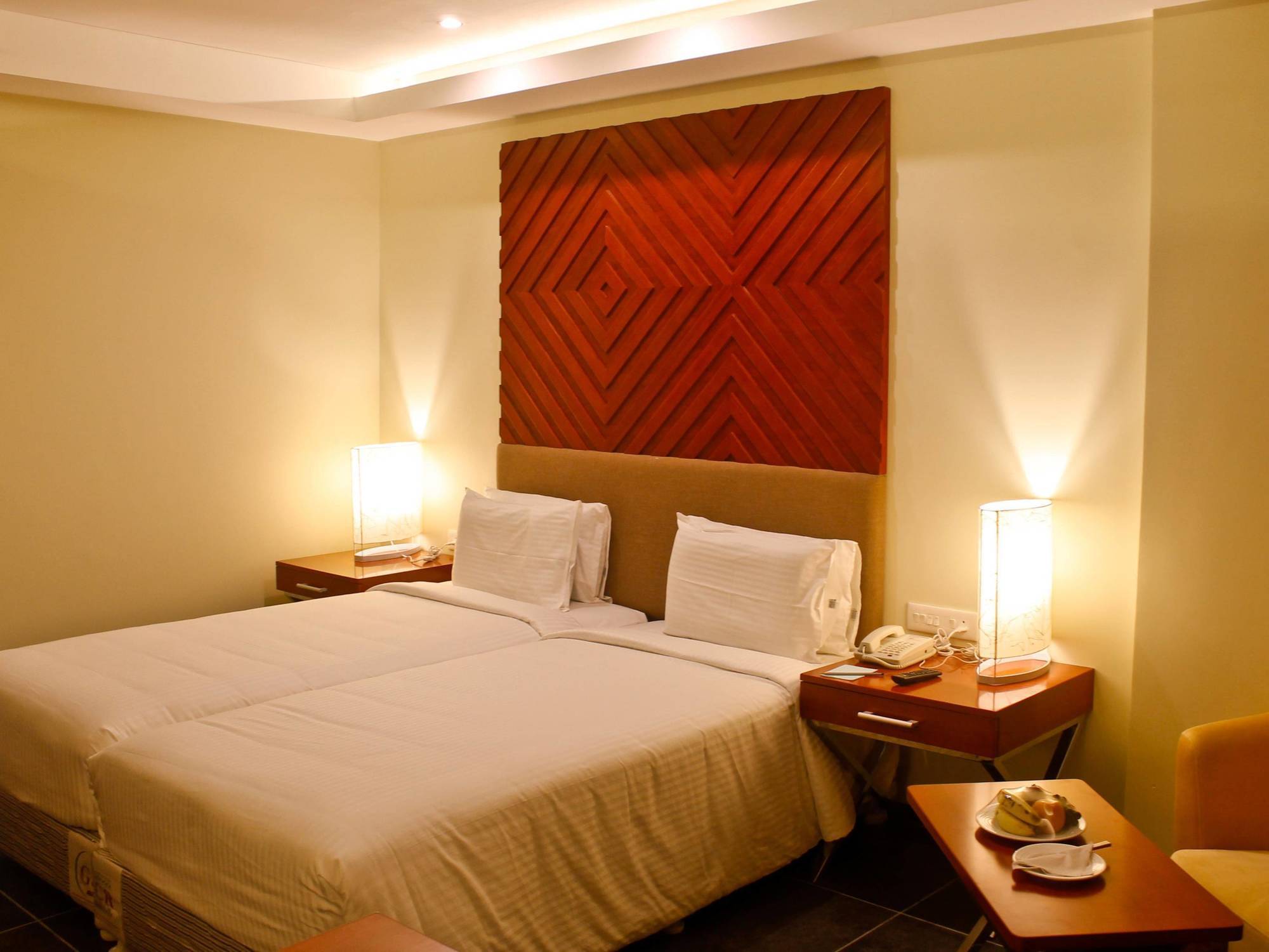 Grand Serenaa Hotel & Resorts, Auroville Exteriör bild
